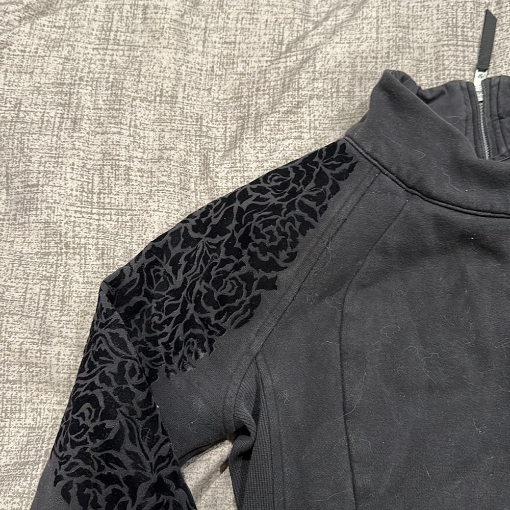 Lululemon Pullover - image 2